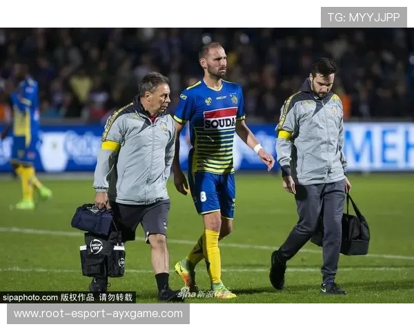 安德莱赫特通过流畅短传控制住节奏——在绿茵场上编织节拍的艺术