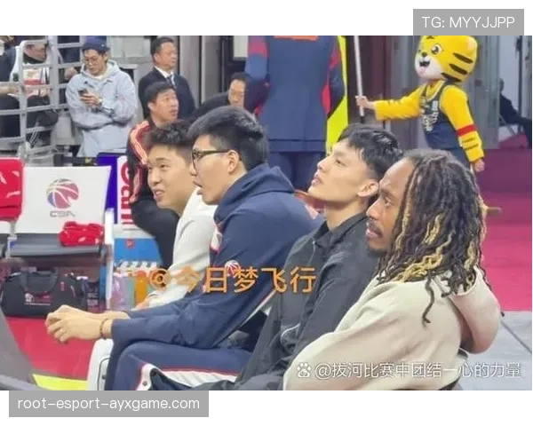 球员赛中替补上场前的医务检查清单与时间限制，替补球员应从什么位置入场